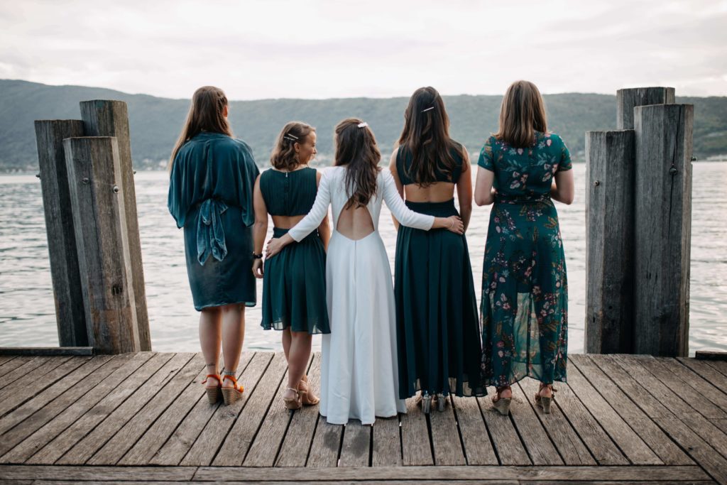 Copines au bord du Lac d'Annecy