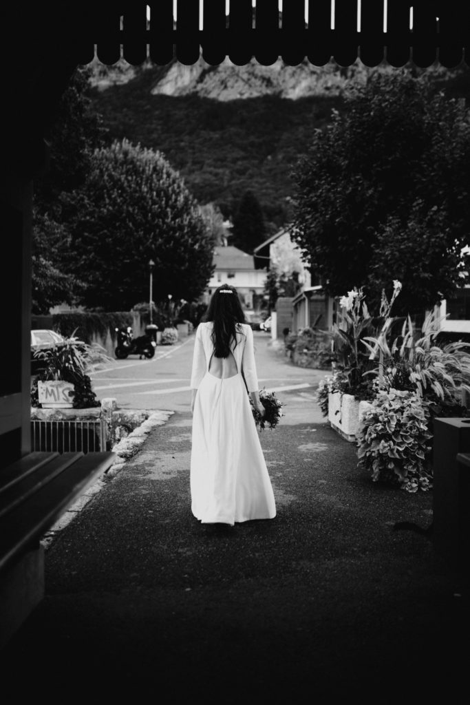 Portrait de mariée de dos