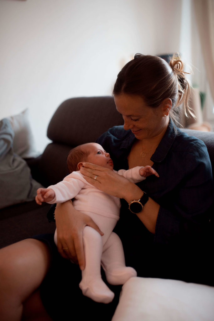 Maman et son nouveau né