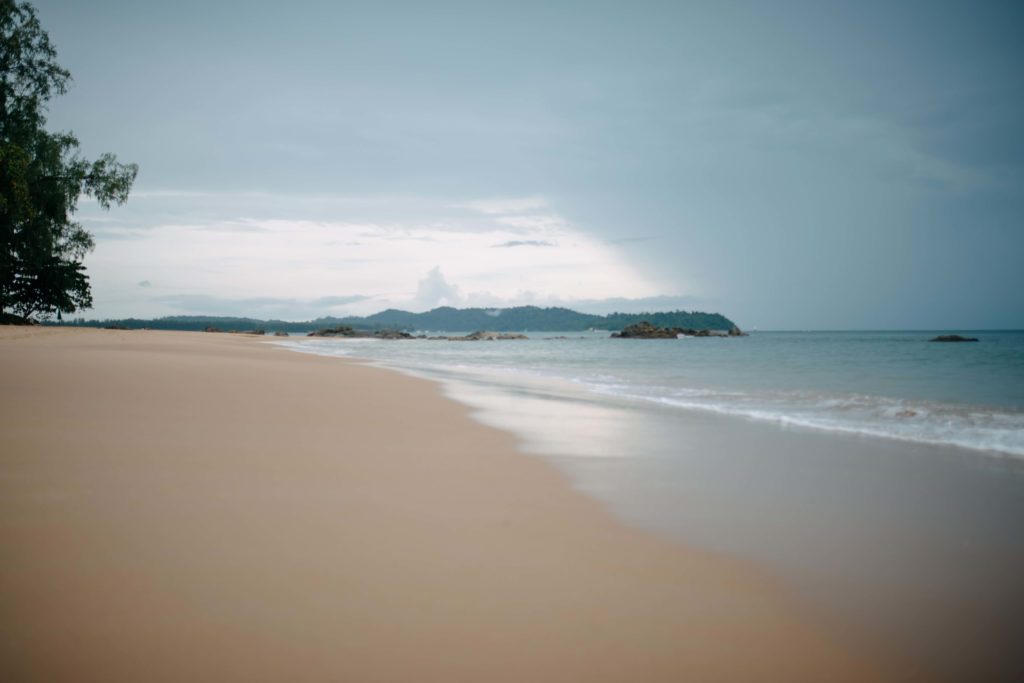 Vue sur une plage en Thaïlande