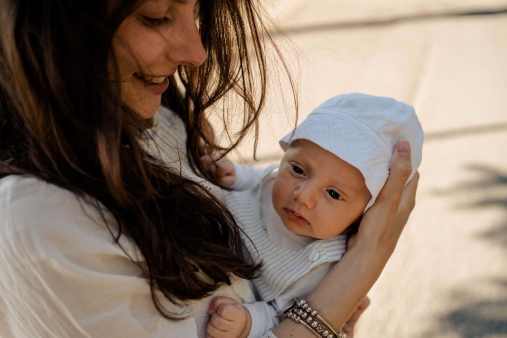 regards vers son nourrisson