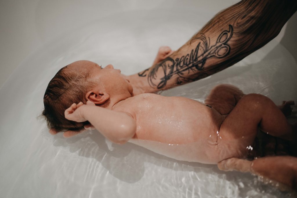 bain nouveau né