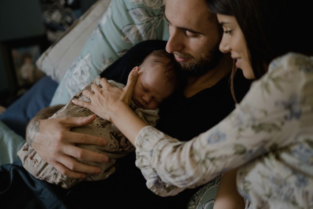 regard des parents sur leur bébé